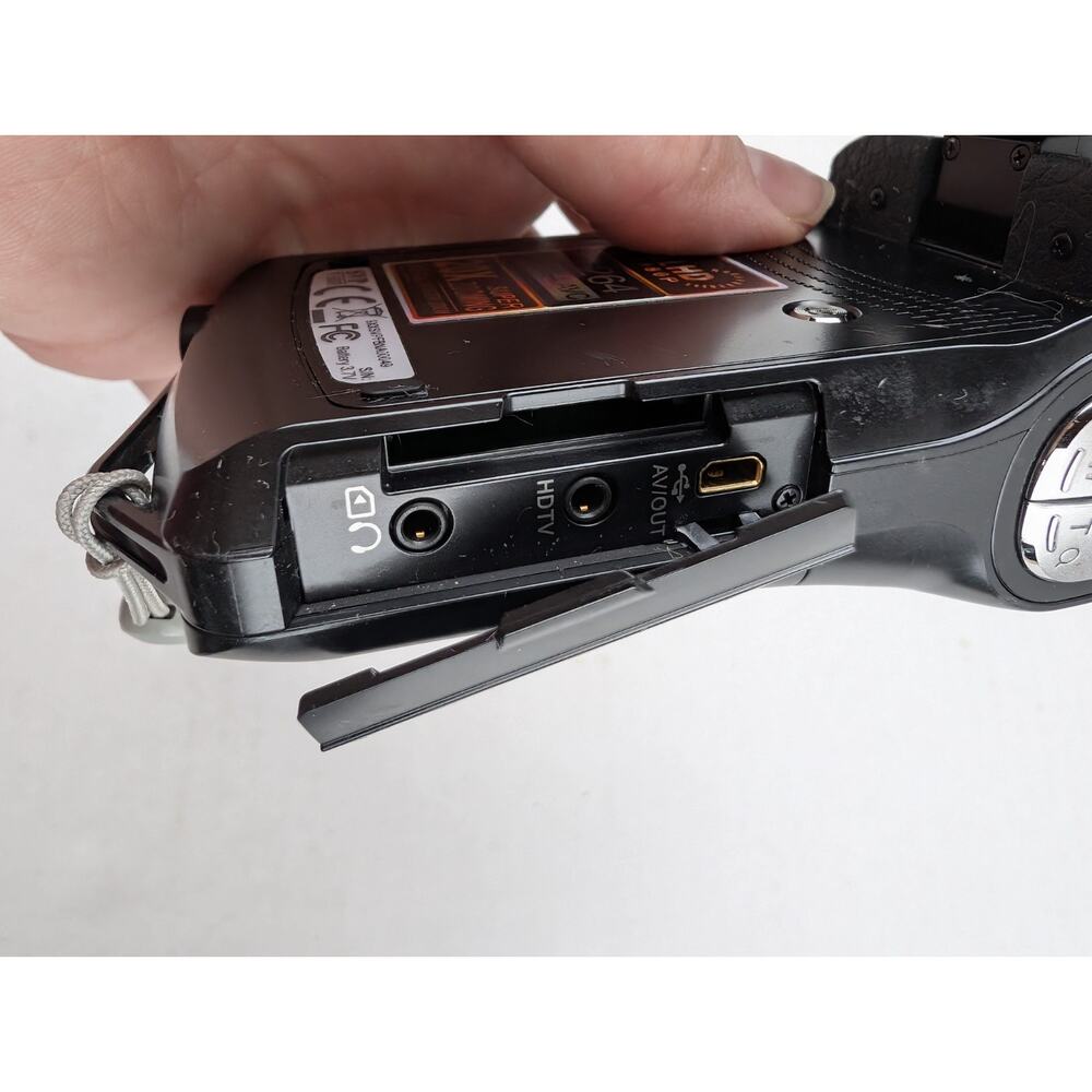 SVP HD Camcorder Digital Video Camera Flip Screen 20X Zoom Untested Black - Picture 2 of 10